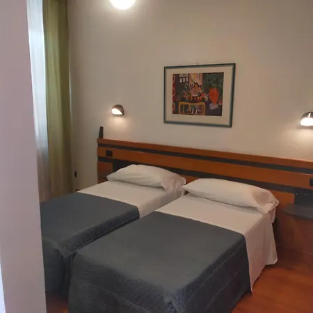 Roma 3*
