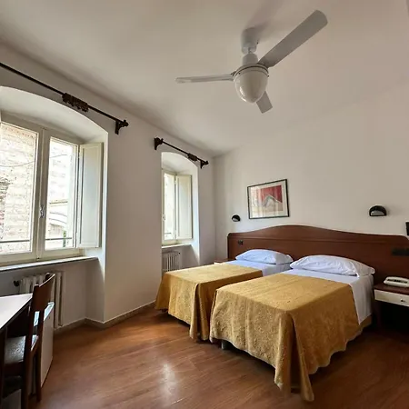 Szálloda Roma 3*
