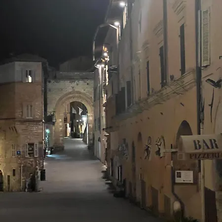 מלון Roma אסיסי